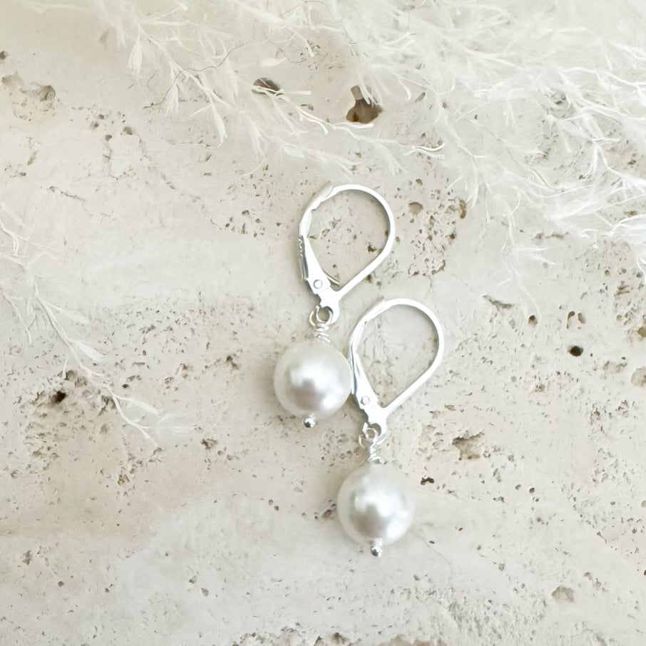 Shell Pearl Earrings
