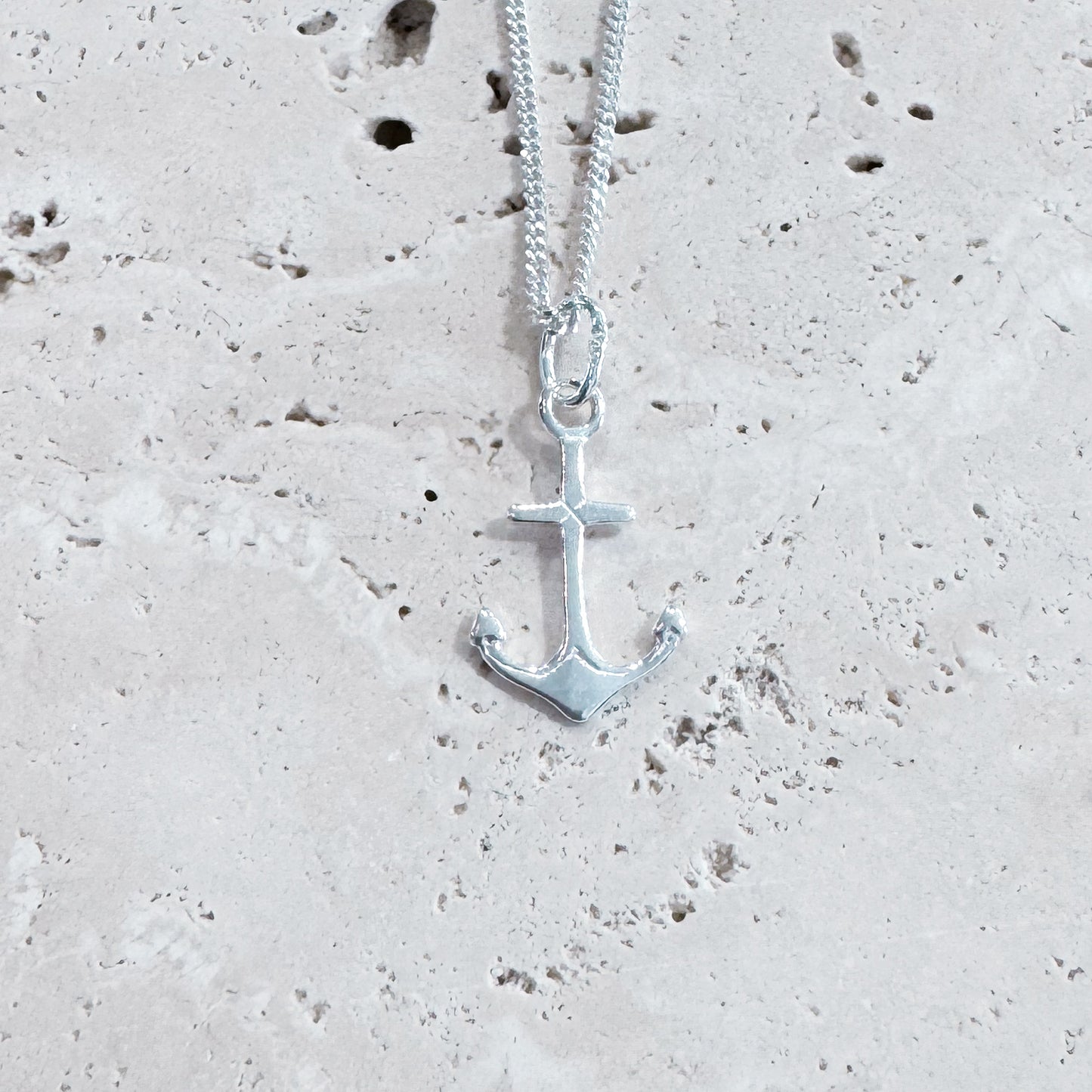 Dainty Anchor Charm Necklace
